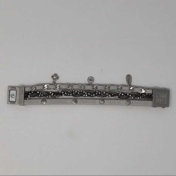 CLOUD GoodWorks Leather Empowerment Bracelet - Picture 6 of 8